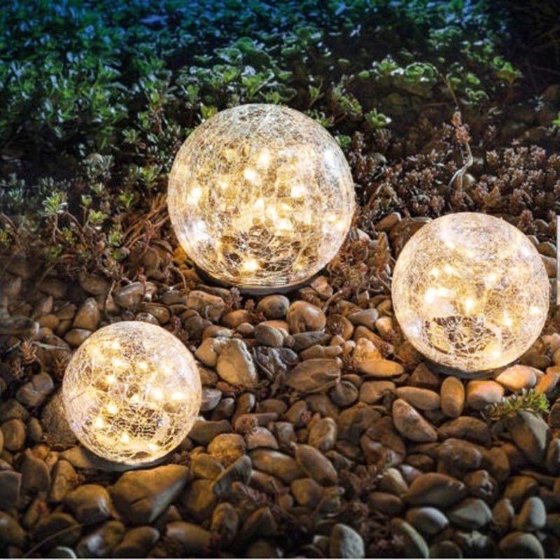 Bannard Cracked Glass Ball Solar Light