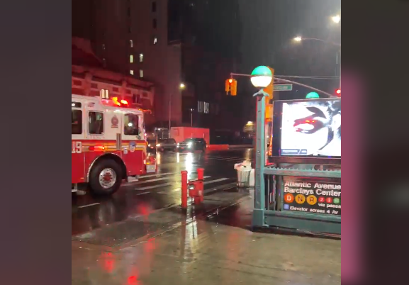 Man falls onto train tracks, severs leg when struck by train in Brooklyn