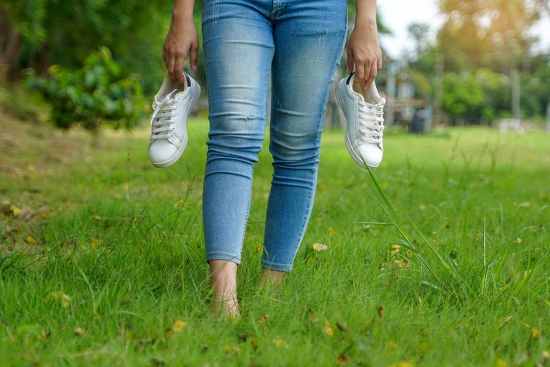 The Science of Barefoot Walks: How Grounding Can Boost Your Health | Bee Well