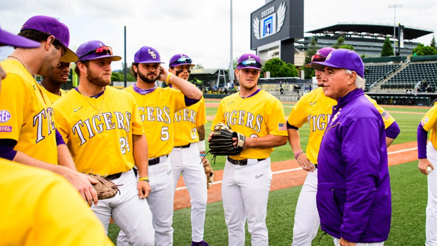 About the fans in Tennessee? LSU's Paul Mainieri wants to make one thing clear