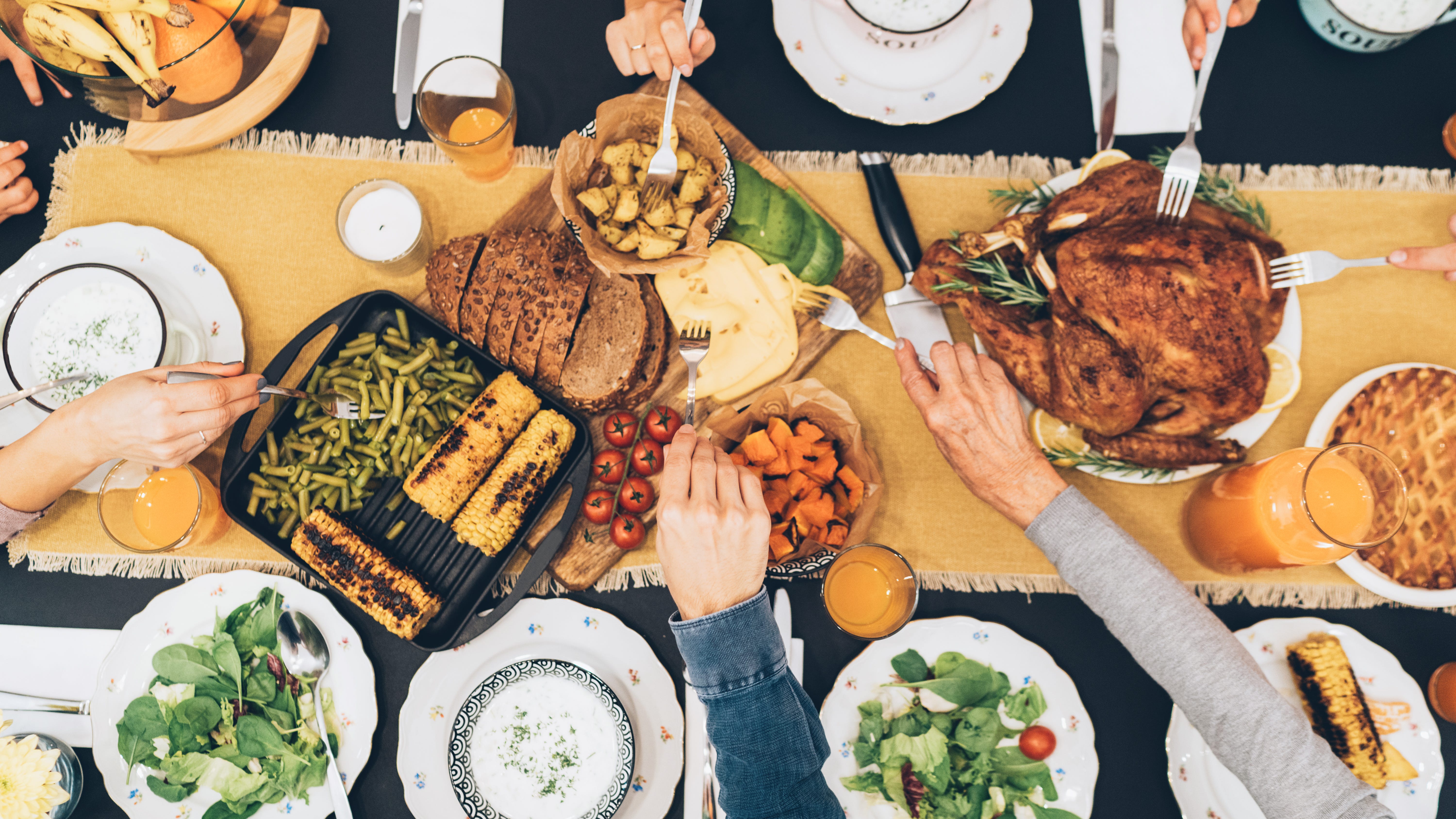 5 Surefire Ways to Handle Holiday Heartburn and Digestive Issues. | Bee Fit