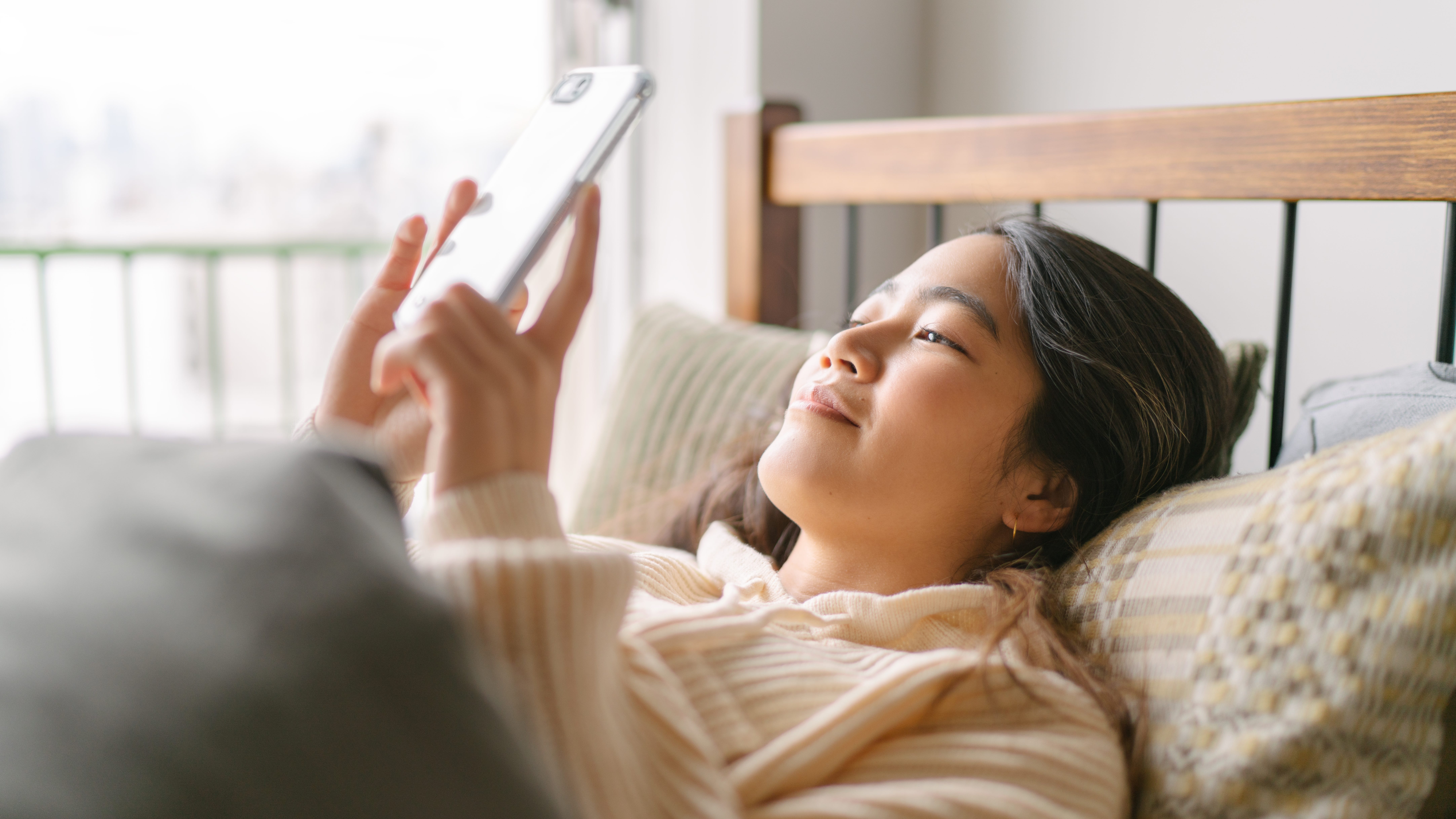 You Need a Break from Your Phone | Bee Yourself