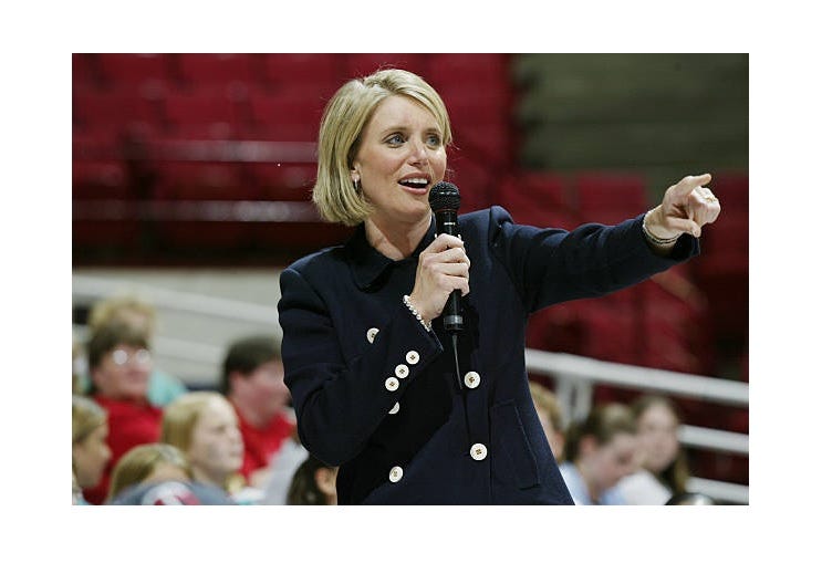 Belinda Jensen of KARE-11 TV, speaks to the girl scouts during a pregame presentation prior to the WNBA game between the Minnesota Lynx and the Houston Comets at Target Center on June 1, 2003 in Minneapolis, Minnesota. She announced she is retiring after 33 years.