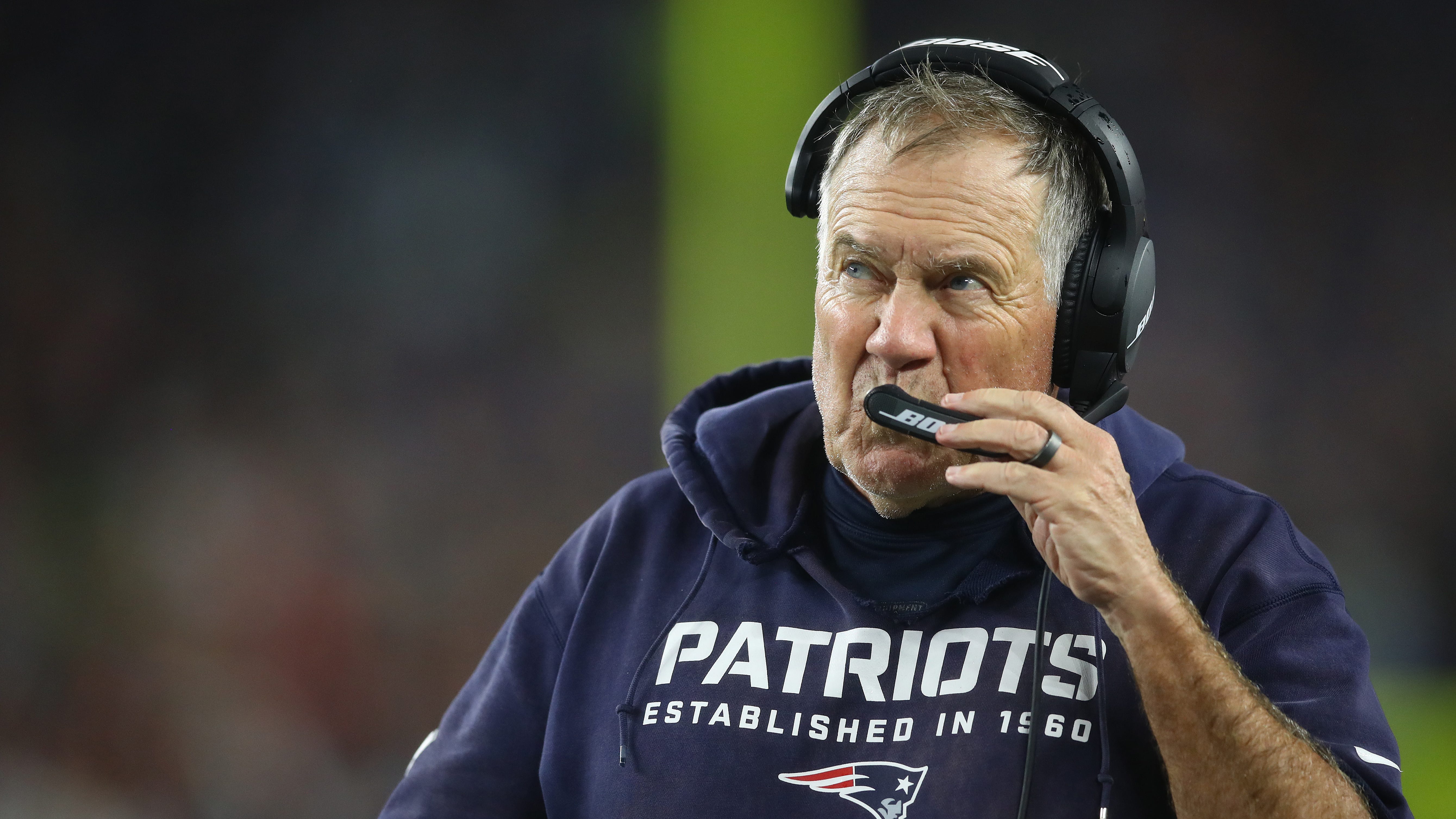 Bill Belichick hugs Tom Brady after game then has extended meeting in locker room