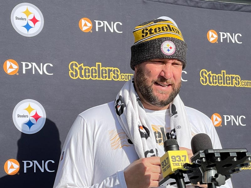 Ben Roethlisberger at podium