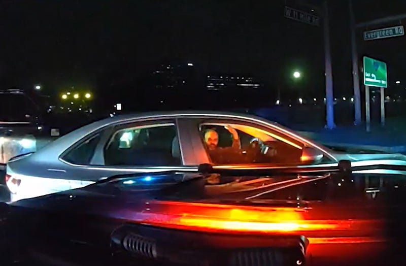 Police surround suspect in chase