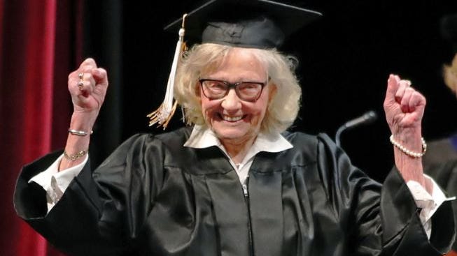 84-year-old woman fulfills dream of getting college degree