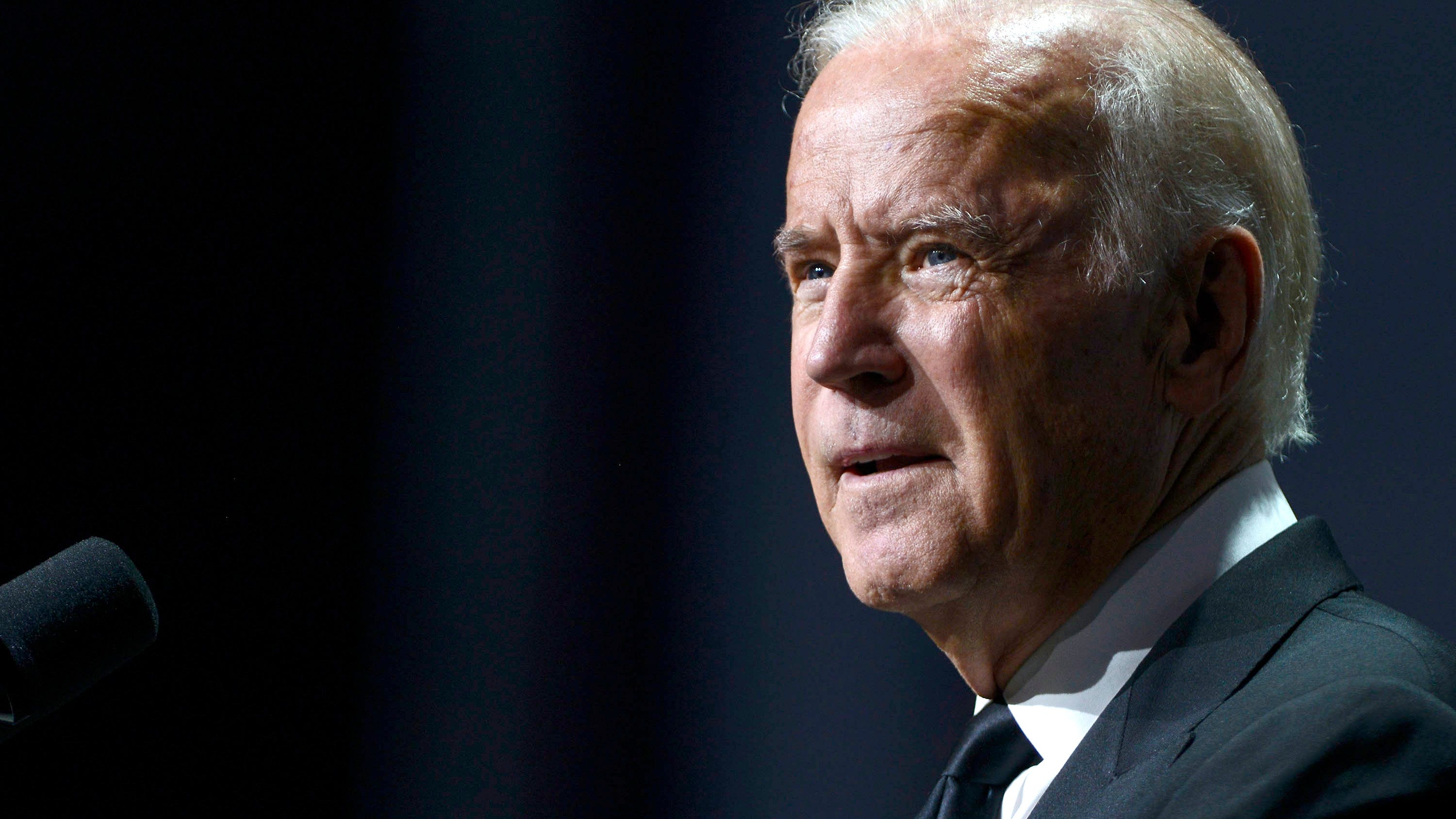 Biden expresses support for farmers during Kankakee visit