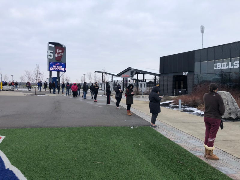 Fans line up outside Bills team store after team wins AFC East. December 21, 2020