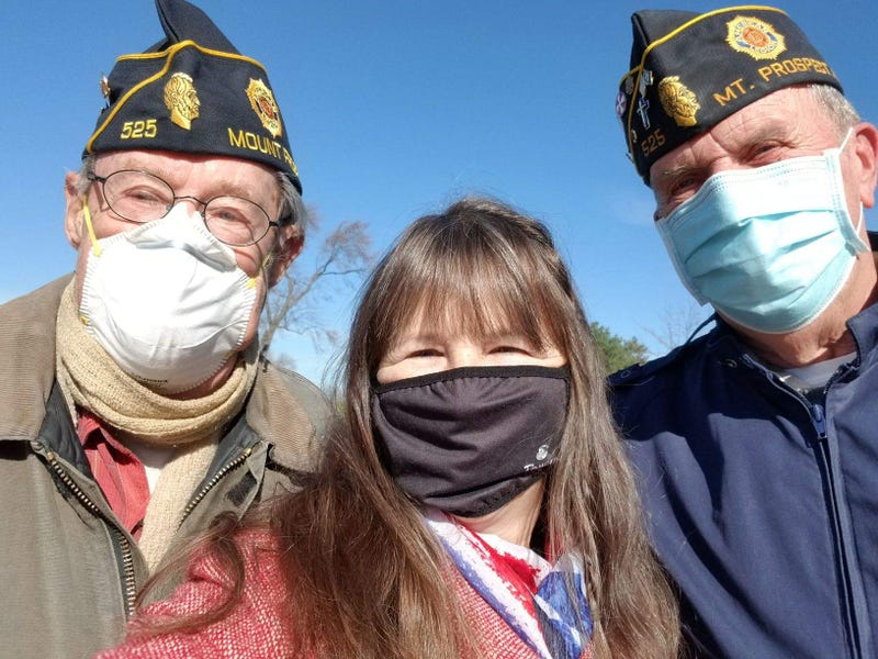 Jacque Axelrad with Army veterans Bob Skowron and Lee Jansen