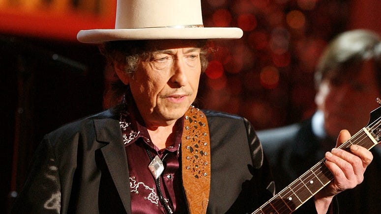 Bob Dylan Stops Show Over Fan Photos: "We Can Either Play or We Can Pose"