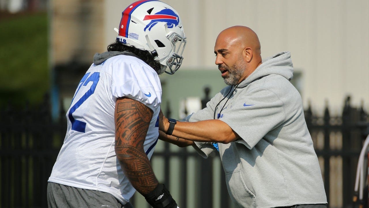 Reports: Giants hire Bills offensive line coach Bobby Johnson