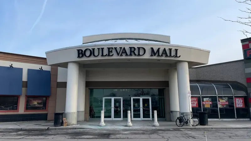 Jemal to sell Boulevard Mall to Benderson Development