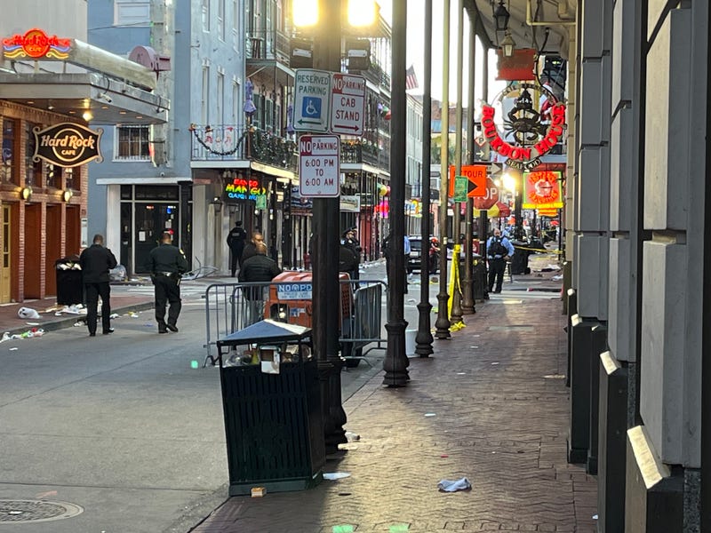 Consultants recommend permanent closure of Bourbon St. to motor vehicles