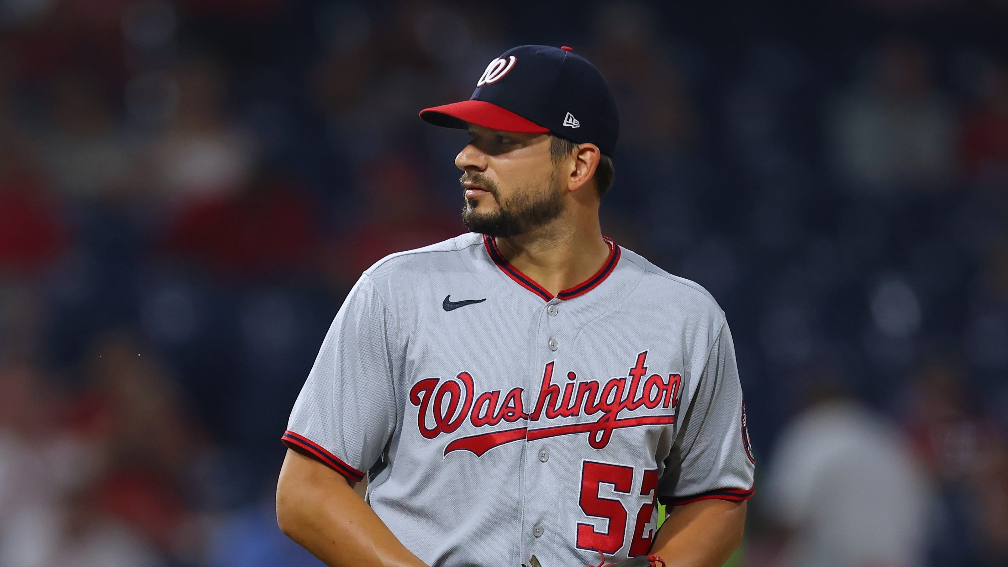 Nationals kick off fire sale by trading Brad Hand