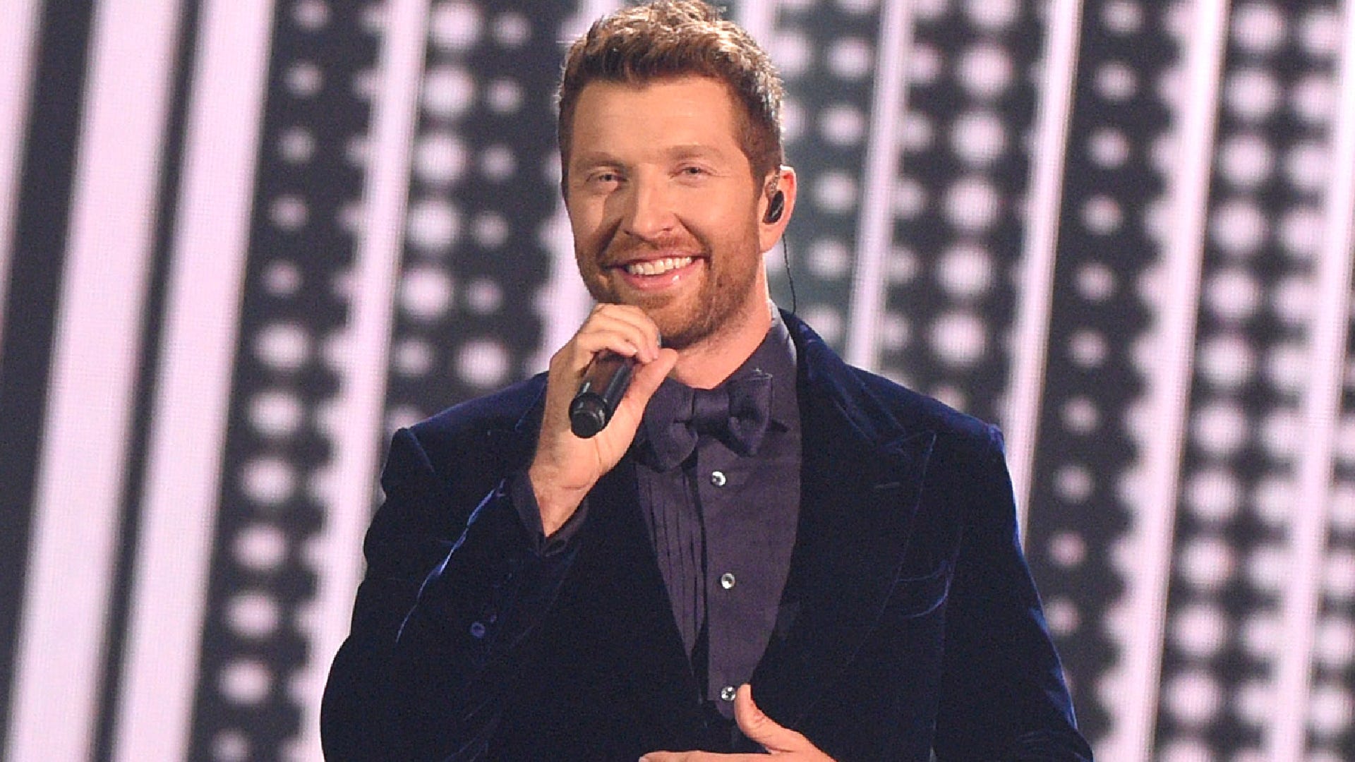 Brett Eldredge launches #GoodDayMovement