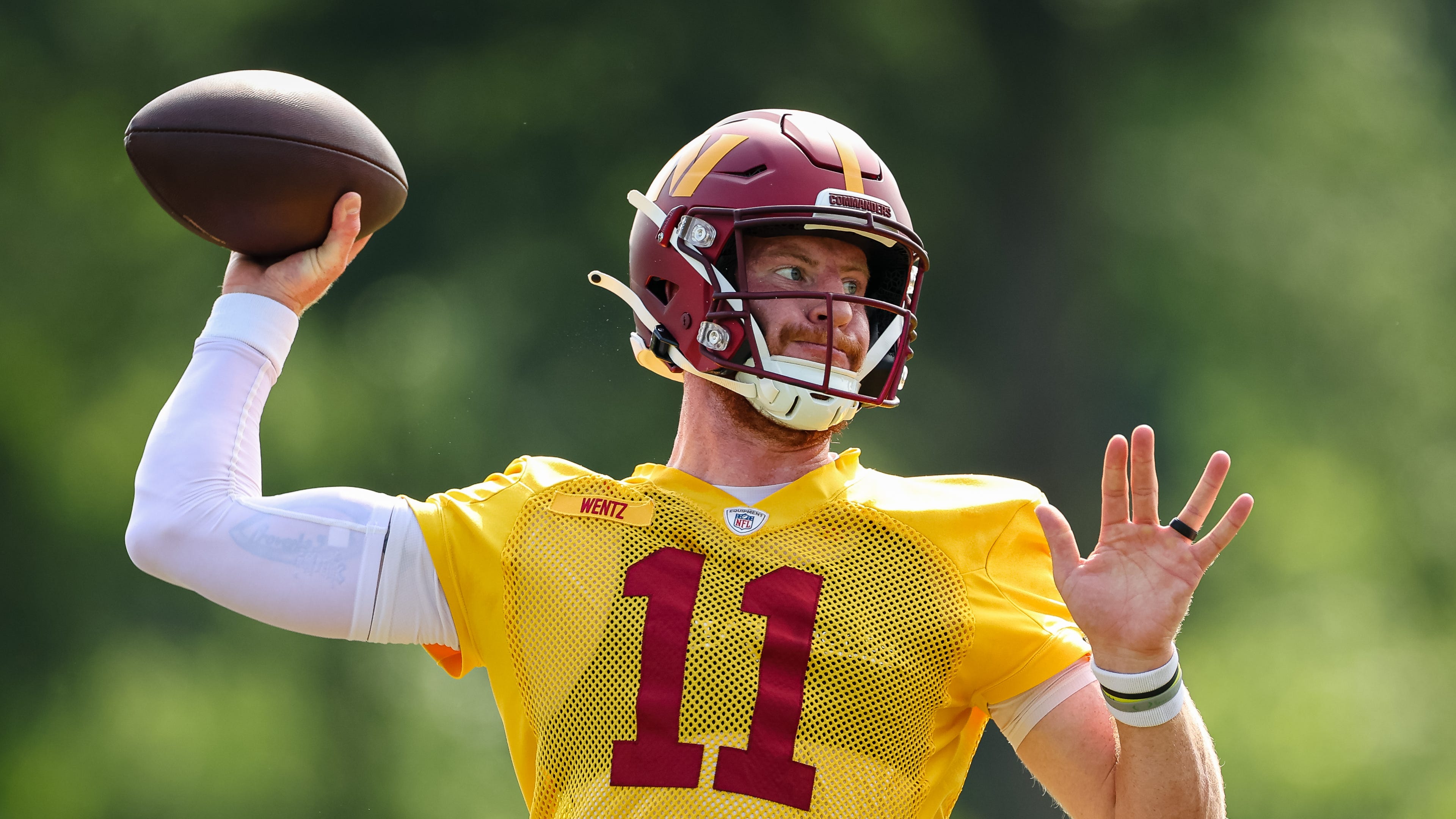 NFL analyst Brian Baldinger takes a shot at Carson Wentz