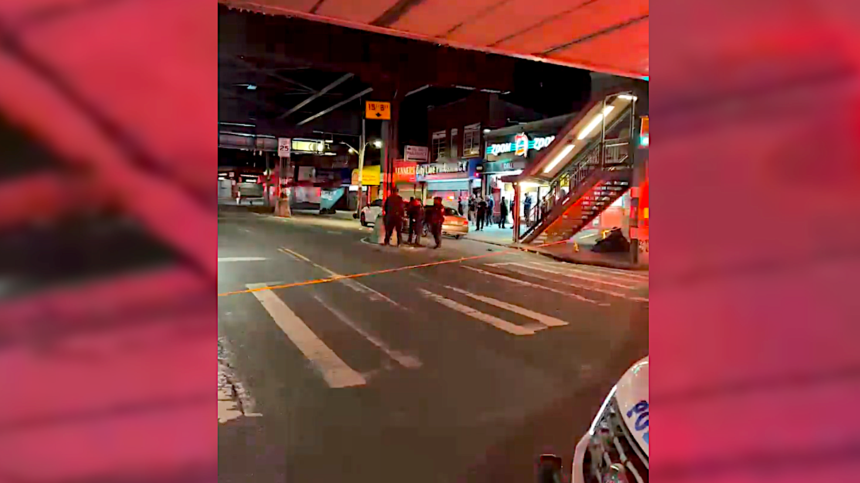 Man killed, another injured in double shooting at Bronx deli