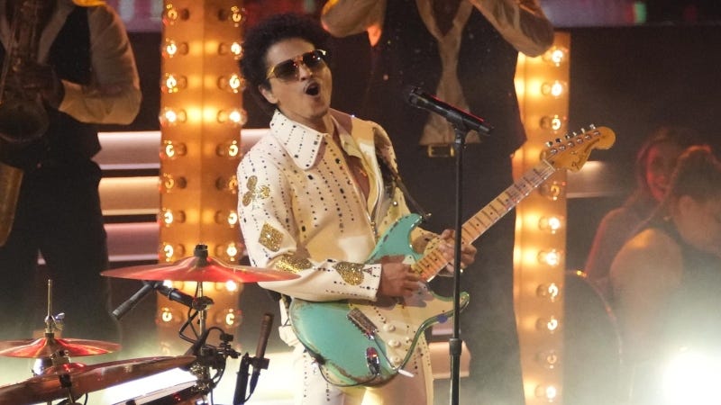 Bruno Mars 64th Annual Grammy Awards © Robert Hanashiro USA TODAY 