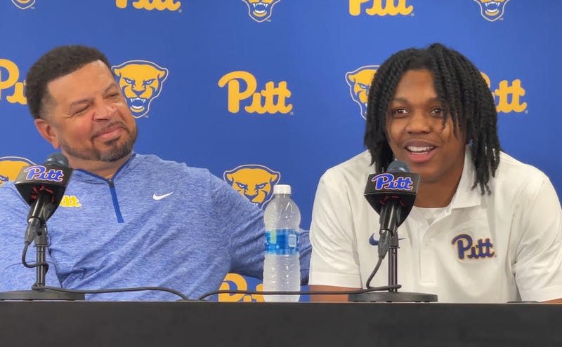 Jeff Capel and Bub Carrington at podium