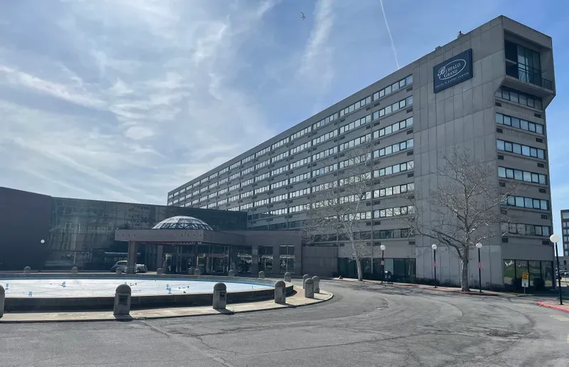 Buffalo Grand Hotel