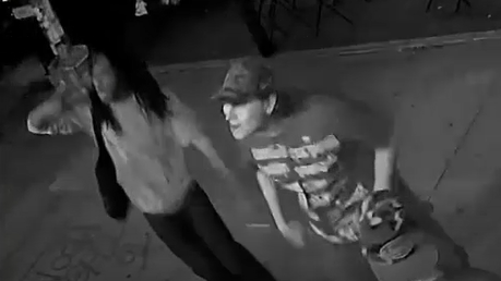 VIDEO: Duo beats, robs 2 men on Brooklyn street