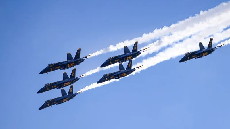 ‘Down and dirty, hardcore aerobatics’: 2023 Chicago Air and Water Show returns