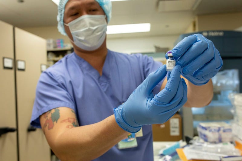 Chicago administers first doses of Moderna vaccine 