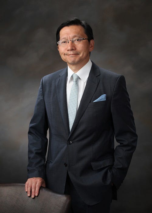 Consul General Akira Muto
