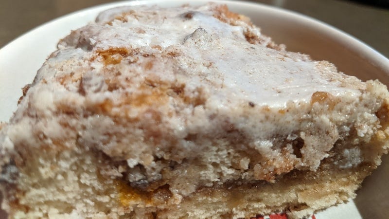 Cinnamon Swirl Cake close up HR