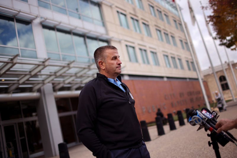 Controversial Chicago police union chief plans to retire from CPD