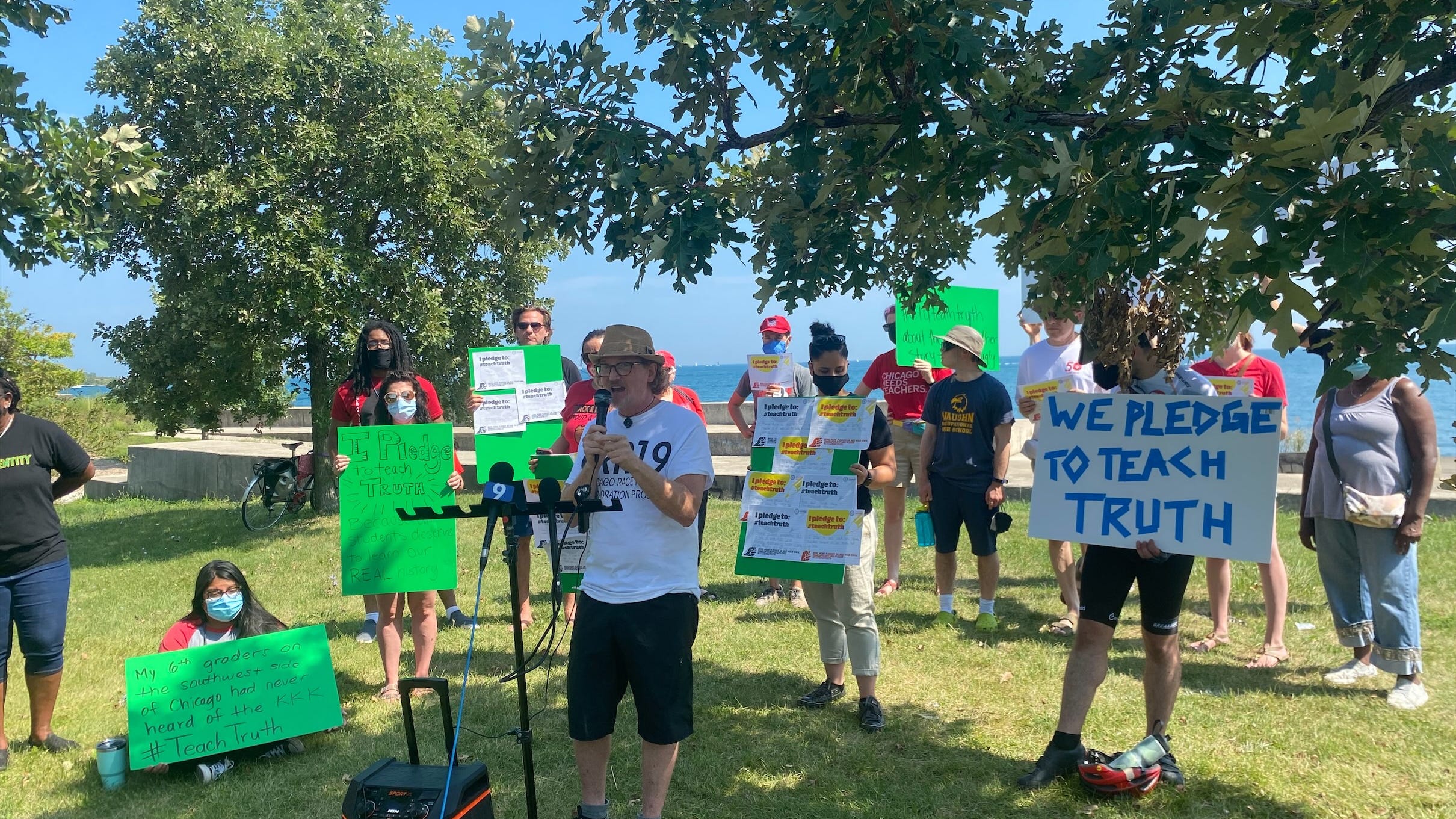 Chicago Teachers Union rallies in support of critical race theory