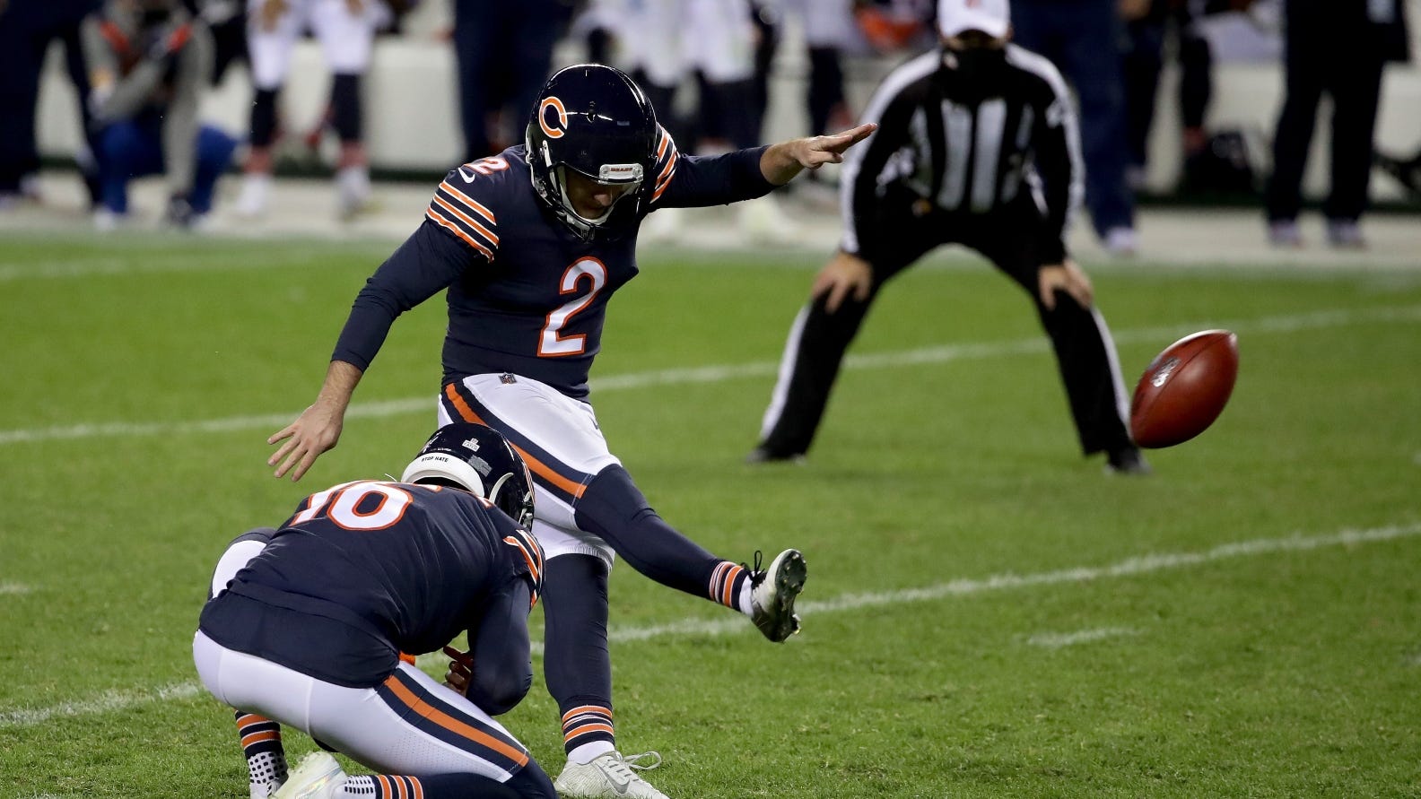 Bears kicker Cairo Santos trained at a rundown park in offseason to replicate field conditions at Soldier Field
