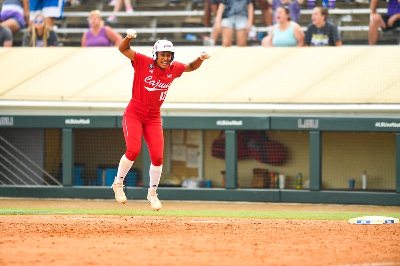 Cajuns Softball