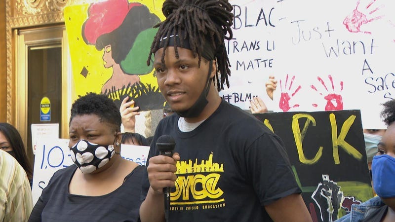Alderman assists in trying to find home for mural honoring slain youth activist