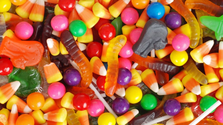 Annual Halloween map reveals each state's favorite candy for 2021