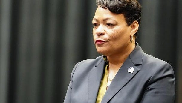Analyst: Don't expect Cantrell to do much in last 200 days