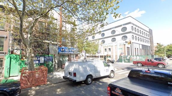 Muere apuñalado un chico de 17 años en Brooklyn