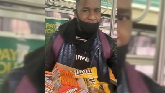 Vendedor de caramelos ataca a un adolescente en el metro del Bronx, cerca del Yankee Stadium