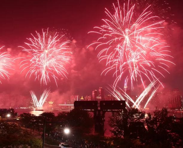 FUEGOS ARTIFICIALES 4 DE JULIO EN NYC