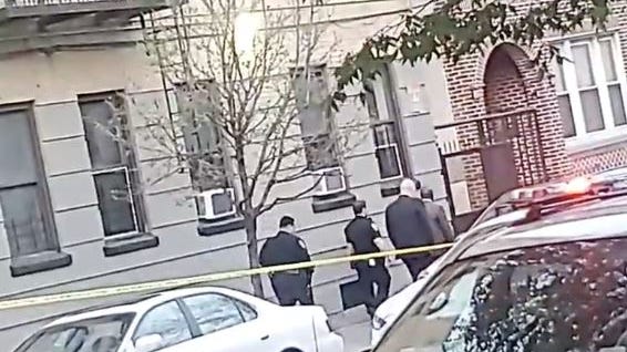 Hombre apuñalado, herido de gravedad en el Bronx
