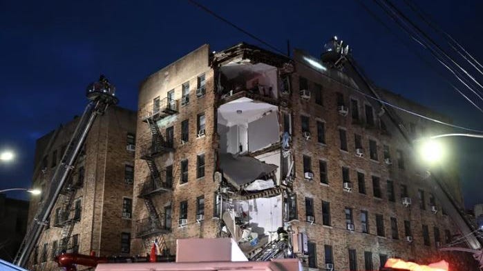 Tras el derrumbe parcial de edificio en el Bronx, las autoridades dicen que los residentes pueden volver a recoger sus pertenencias