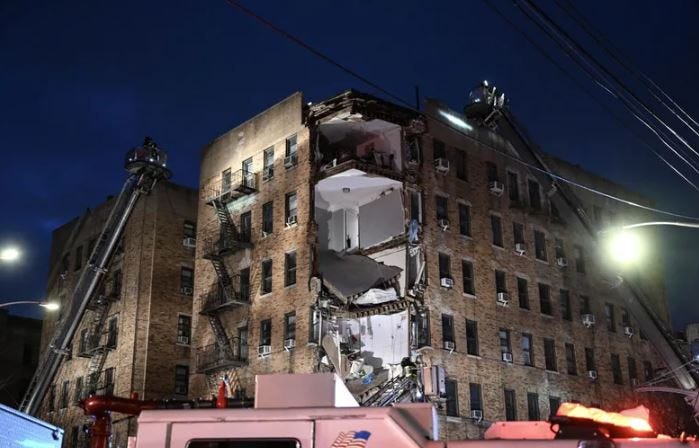 DERRUMBE EDIFICIO BRONX