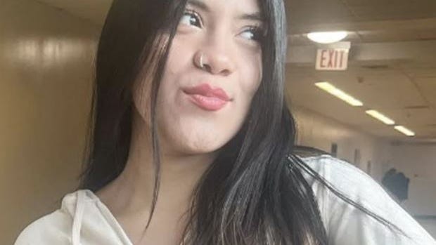 DESAPARECIDA: Mujer hispana, 21 años, vista por última vez en el metro en víspera de Año Nuevo