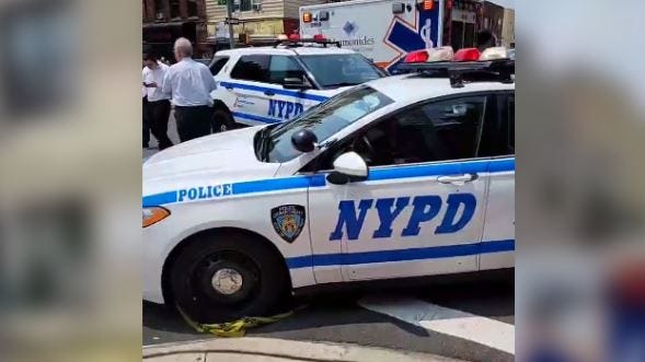 Muere en el hospital un chico de Brooklyn de 15 años por un disparo en la espalda