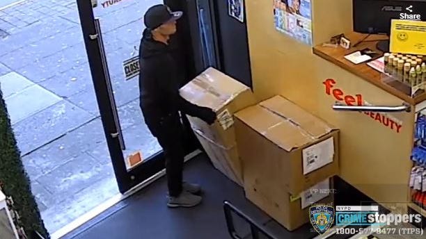 Ladrón roba $4k en pelucas y productos capilares en tienda de productos de belleza del Bronx