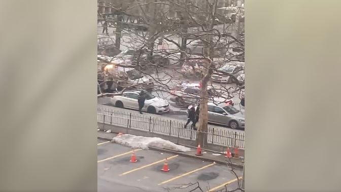 Off-duty NYPD officer released from hospital after being shot in Manhattan