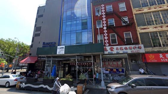 2 personas dirigían estación de policía ilegal en Manhattan para el gobierno chino
