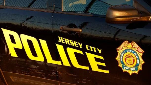 Hombre muere en su casa de Nueva Jersey tras recibir un disparo por parte de un oficial