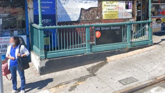 Hombre muere arrollado por el metro en estación de Queens